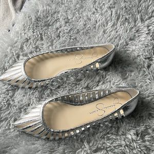 Jessica Simpson silver flats, size 7.5, brand new not used once!